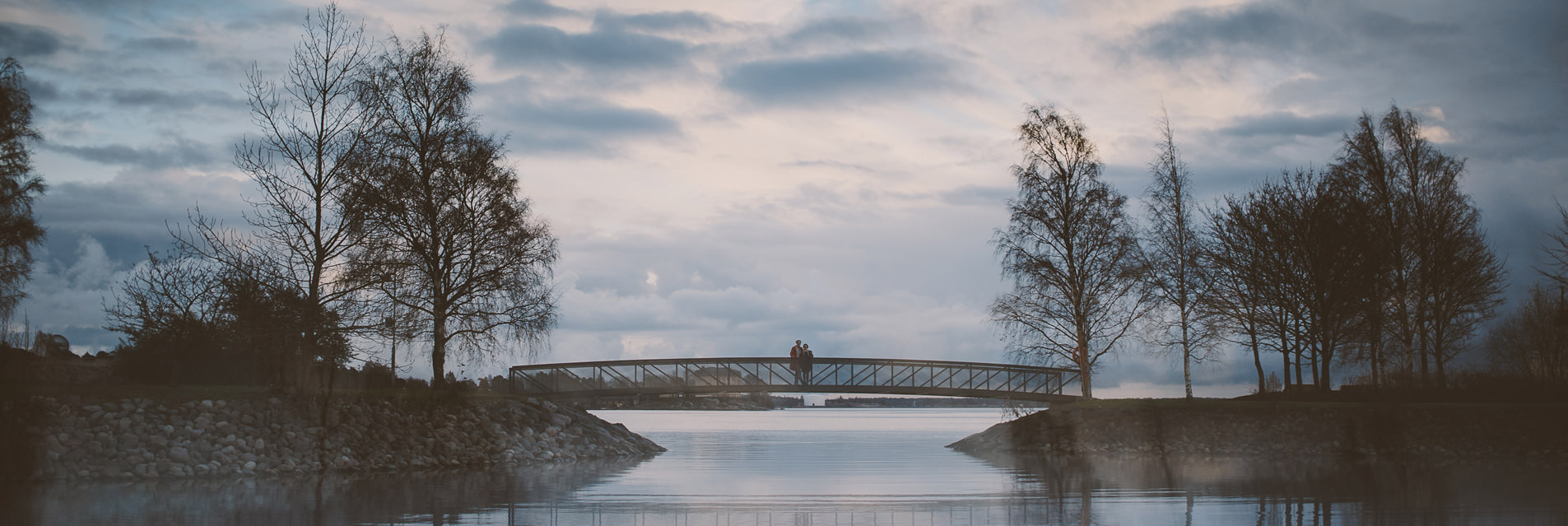 Uusista aluista // Kihlakuvaaja Helsinki