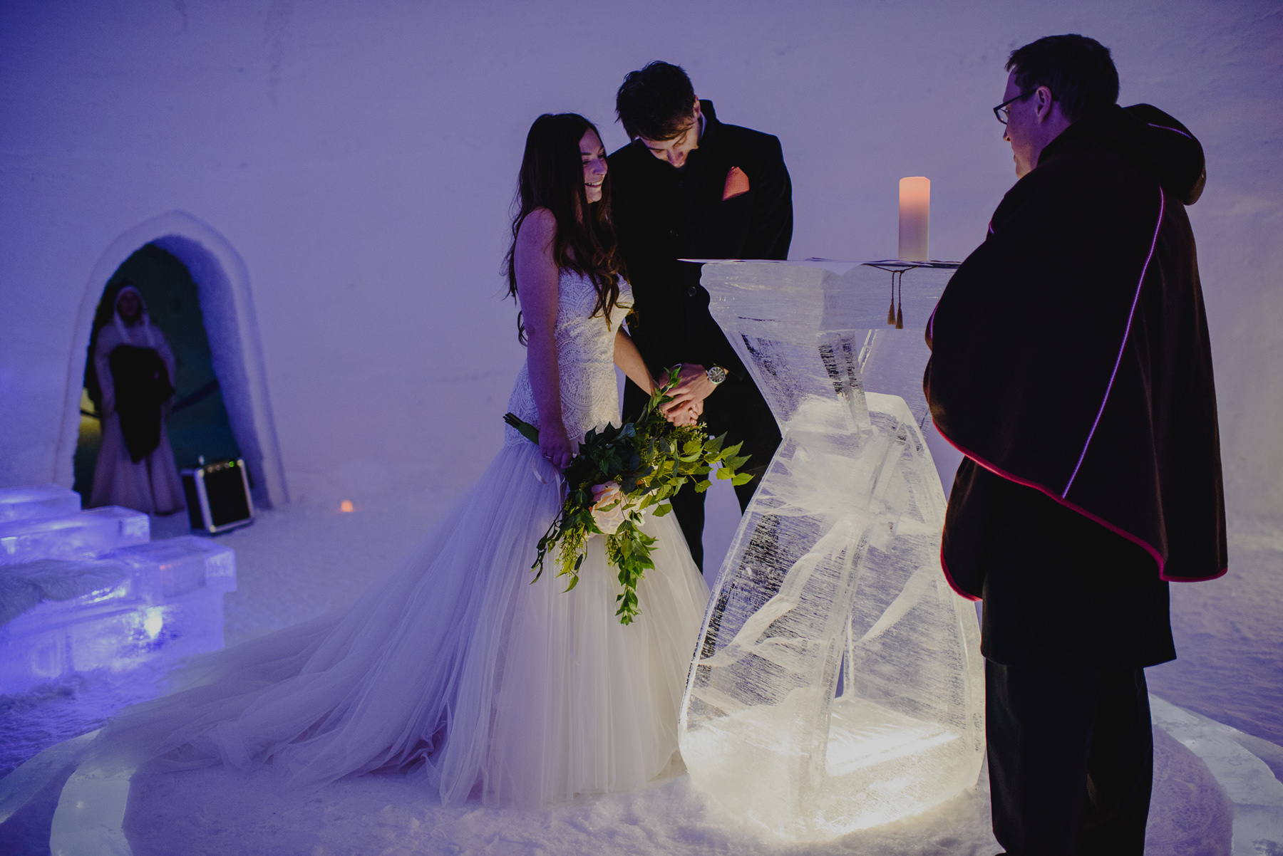 LAPLAND WEDDING PHOTOGRAPHER SnowVillage