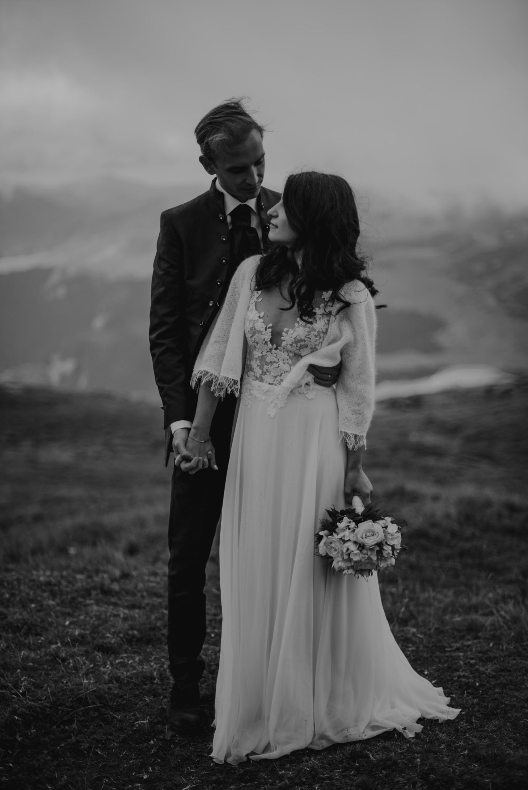 Adventure elopement photographer